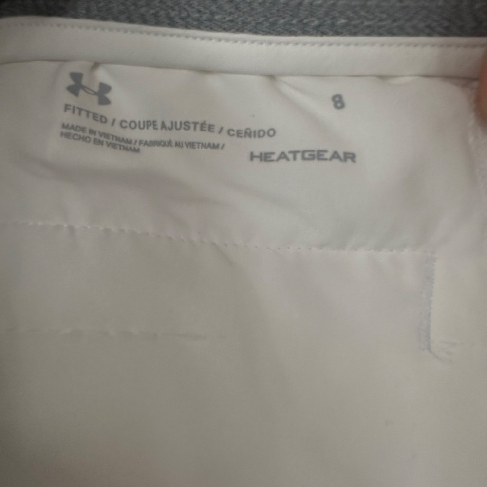 Under Armour HeatGear Women's Link Golf Shorts - White, Size 8 - Picture 6 of 11
